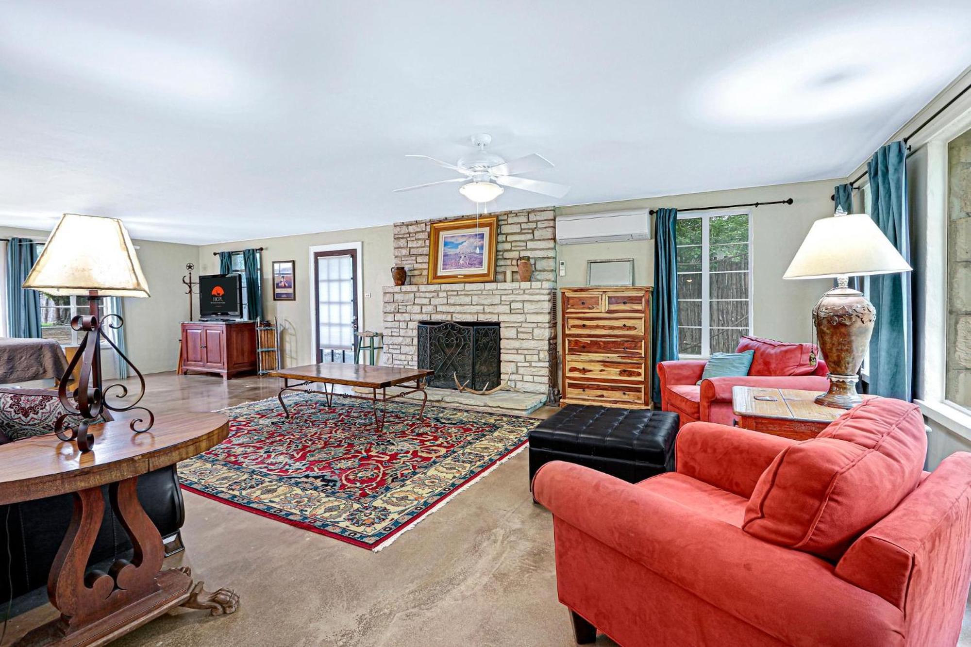 הוילה ווימברלי Rock House On Cypress Creek מראה חיצוני תמונה