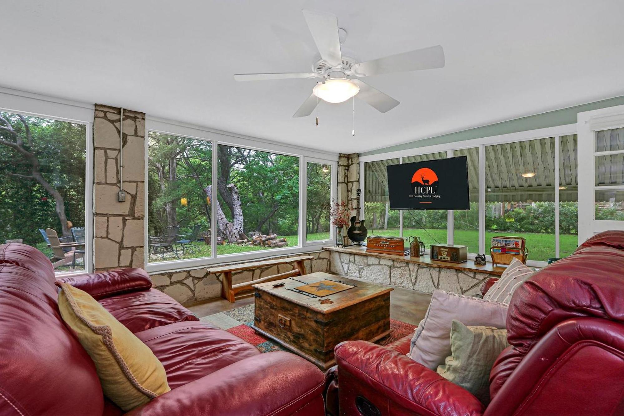 הוילה ווימברלי Rock House On Cypress Creek מראה חיצוני תמונה