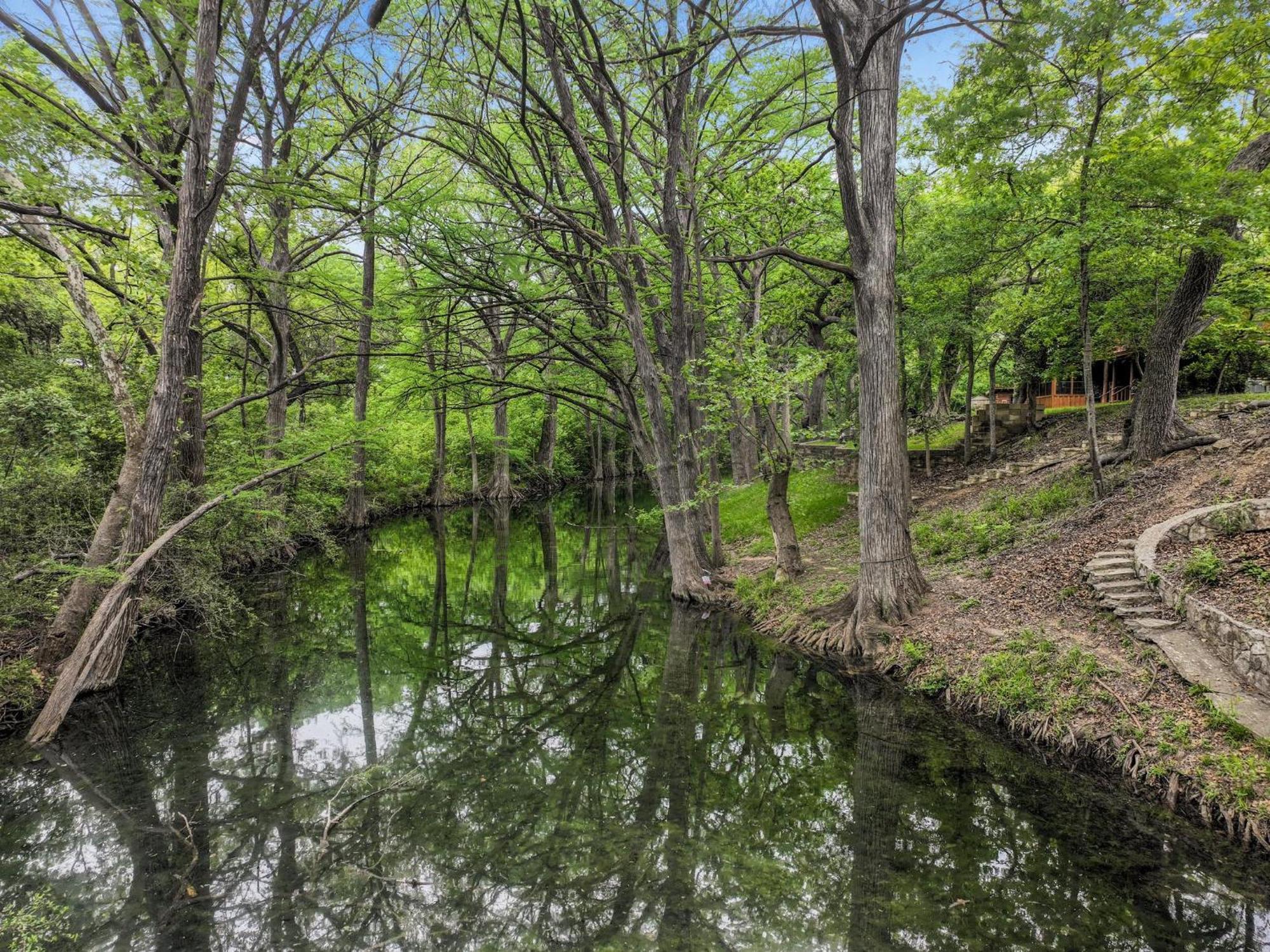הוילה ווימברלי Rock House On Cypress Creek מראה חיצוני תמונה